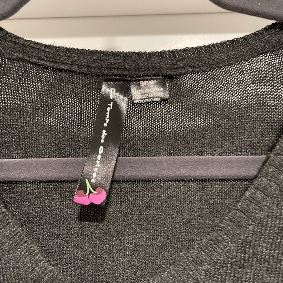 Sweater Long with Lace Trim - Picture 2 of 4